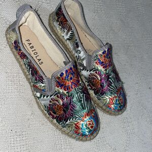 Fabiolas Women’s Casual Espadrilles Size 36 U.S. 5 M Multicolor Floral Fabric
